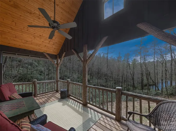 3709 Whiteside Cove Rd, Highlands, NC 28741