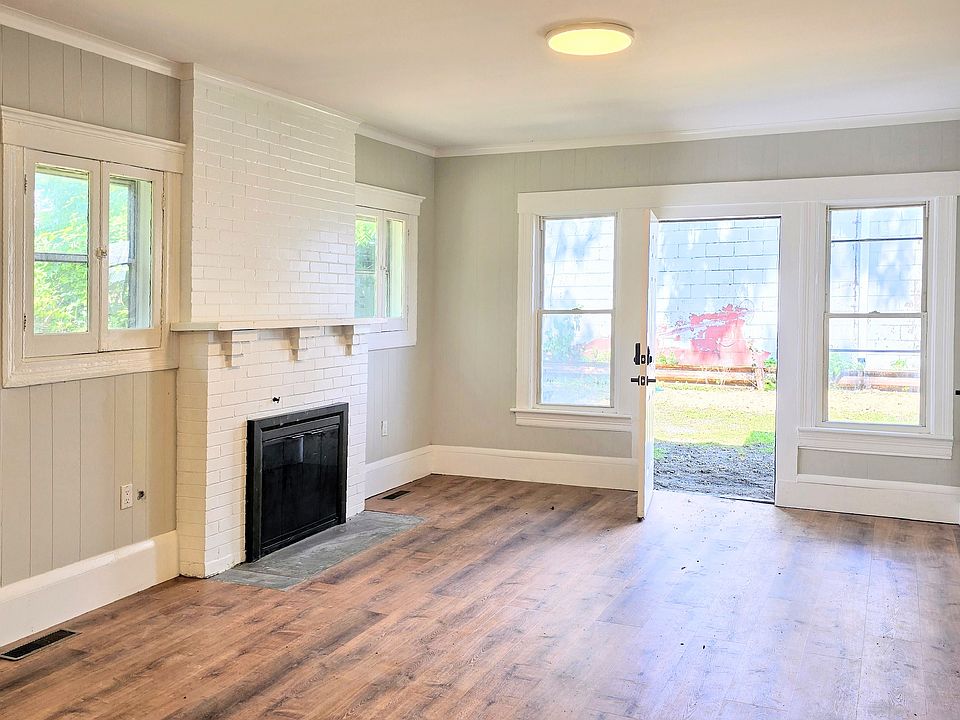 1st image of 12 S Jefferson Ave #2
