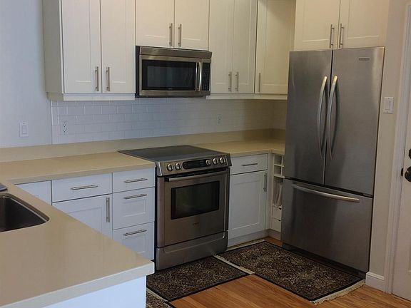 2nd image of 960 Anza St APT 4
