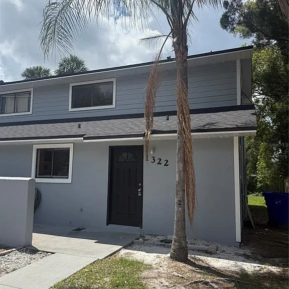 1322 Verona St — Photo 2