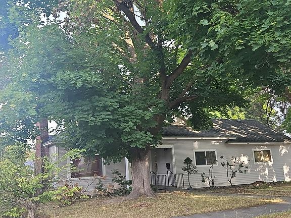 3rd image of 4519 N Hawthorne St