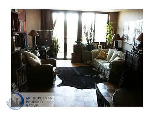 Sold by Metropolitan Property Group | media 12