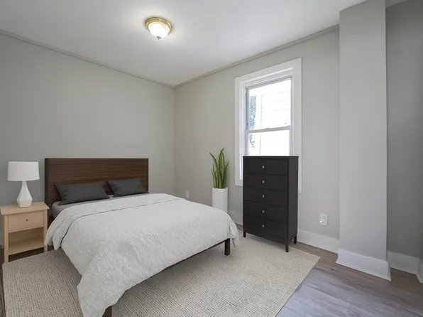 252 Somerset Ave, Taunton, MA 02780