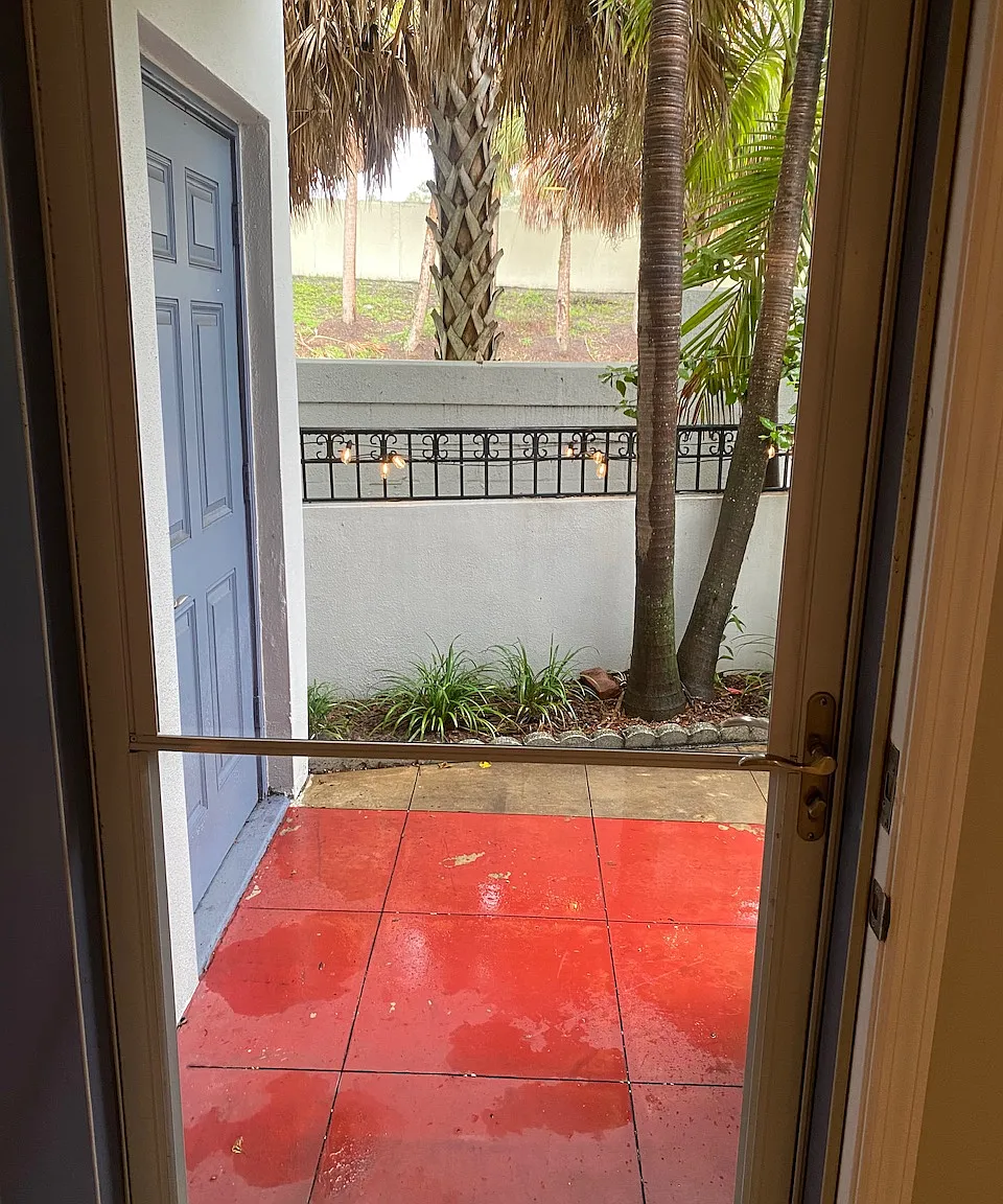 3 bed, 2.5 bath, 1560 sqft, $3,400 — Photo 4