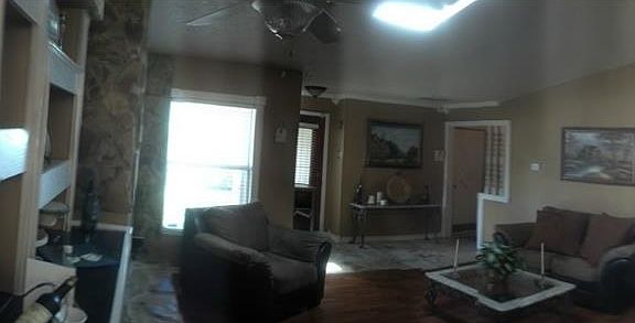 4th image of 3315 Briarwood Cir
