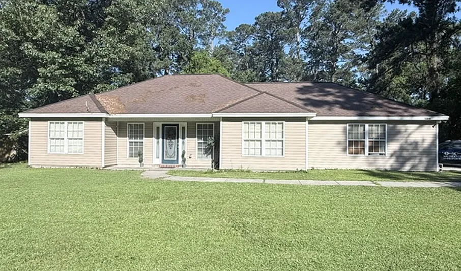 303A Moore Ave