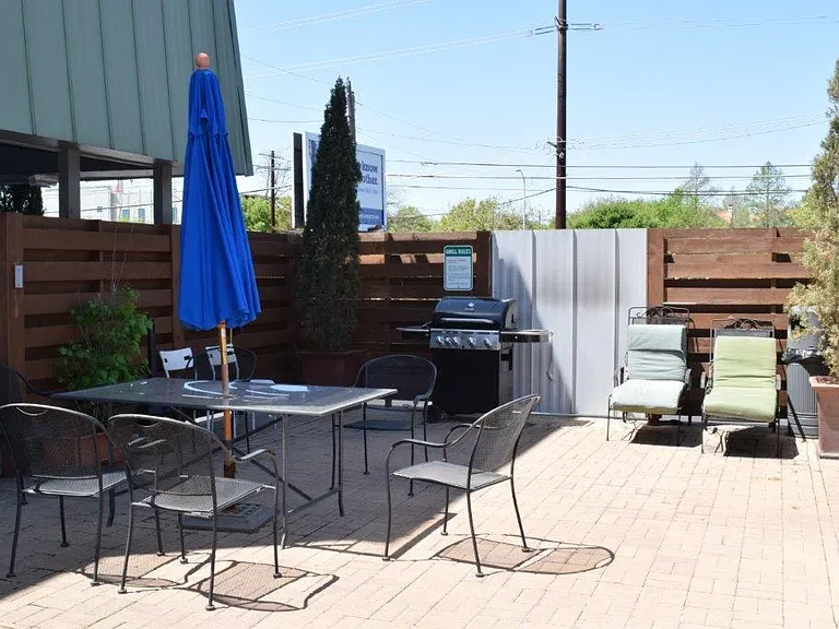 3815 Guadalupe St #207 — Photo 2