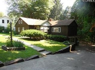 944 Turkeyfoot, Akron, OH 44319