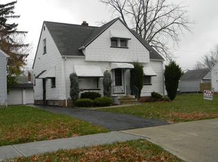 14417 Kennerdown Ave, Maple Heights, OH