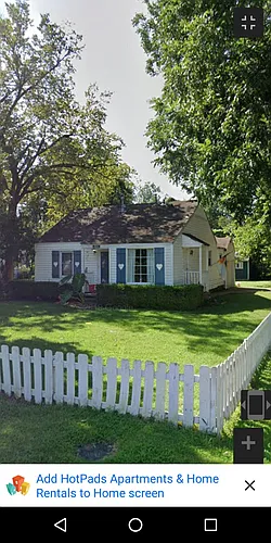204 E 33rd Pl Photo 1