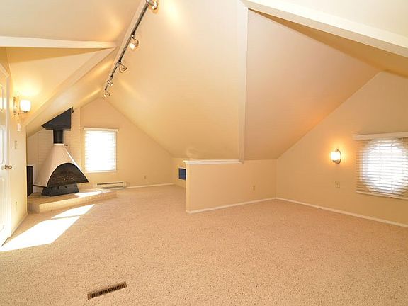 Master Bedroom -Upper