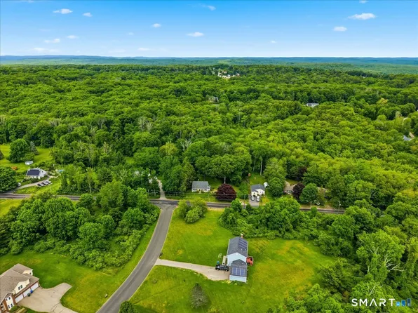48 Maple Road, Mansfield, CT 06268