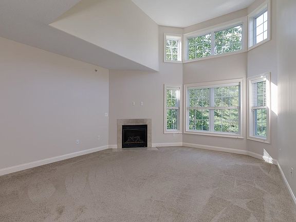 2nd image of 14-8 Carriage Way