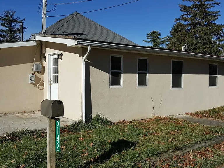 5142 Walnut Ln — Photo 1