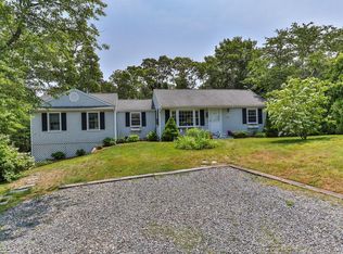 2 Uncle Zlotis Rd, Chatham, MA 02633