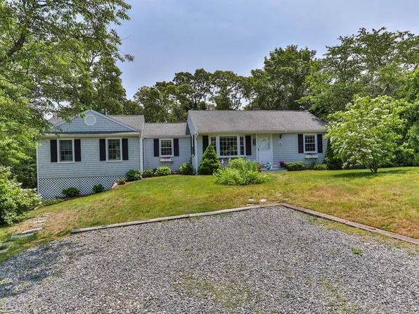 2 Uncle Zlotis Road, Chatham, MA 02633