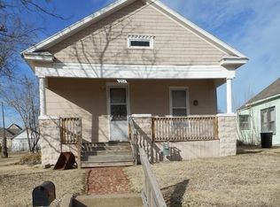 214 N Ash St, Wellington, KS 67152