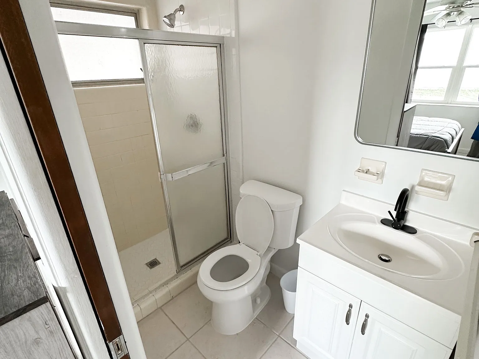 6 bed, 2100 sqft, $900 — Photo 2