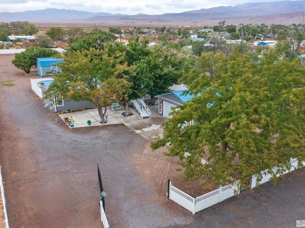 3599 Cypress St, Silver Springs, NV 89429