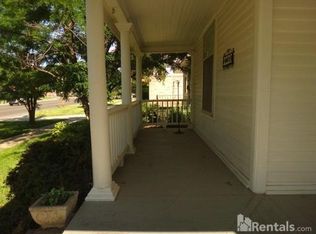 1015 SW 10th Ave, Topeka, KS 66604