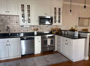 25 Ship St, Newburyport, MA 01950