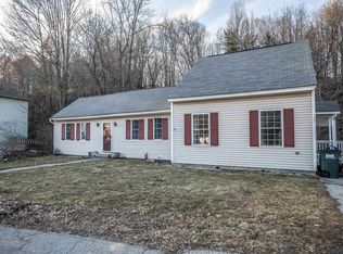 17 Island St, Wilton, NH 03086