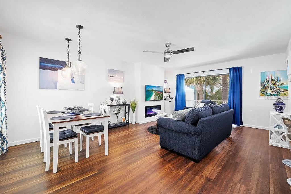 2 bed, 2.0 bath, 1100 sqft, $1,850 — Photo 3