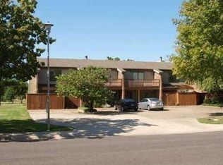 2566 E Sweetbriar Dr, Fayetteville, AR 72703