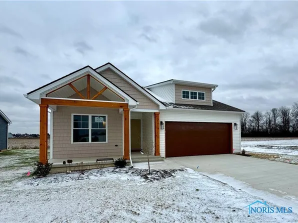 1281 Dublin Dr, Waterville, OH 43566