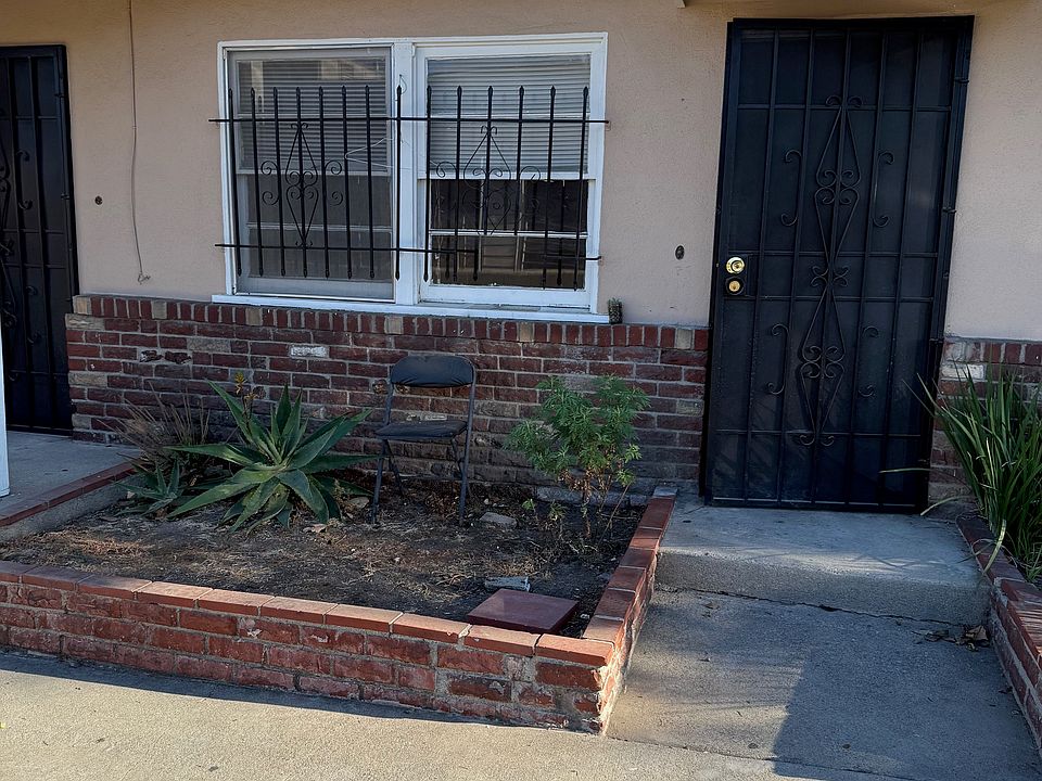 1st image of 2712 Del Mar Ave