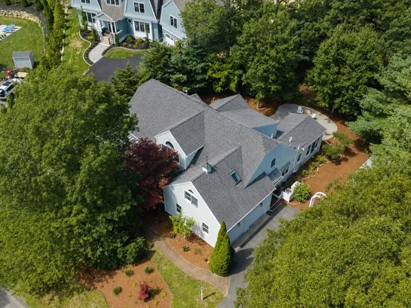 57 McKenna Ridge Rd, East Falmouth, MA 02536