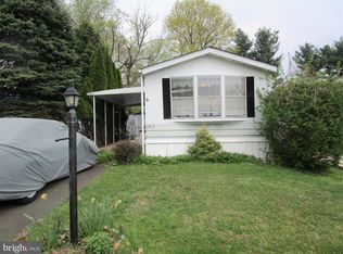 1212 Hemlock Dr, Langhorne, PA 19053