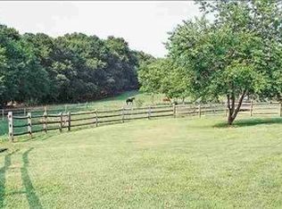 201 Bruce Farm Rd, Simpsonville, SC 29681