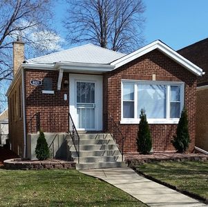 8021 S Francisco Ave, Chicago, IL, 60652