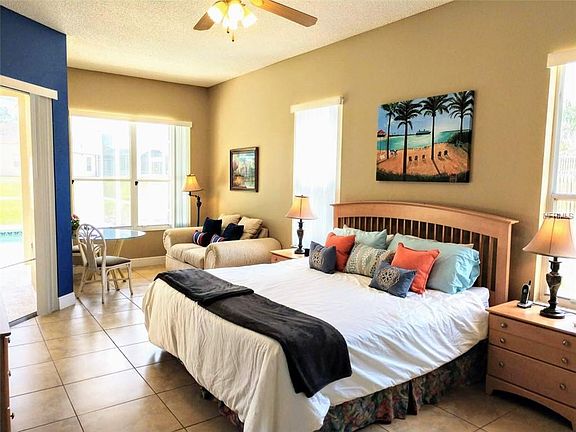 5th image of 100 Hollybrook Ct