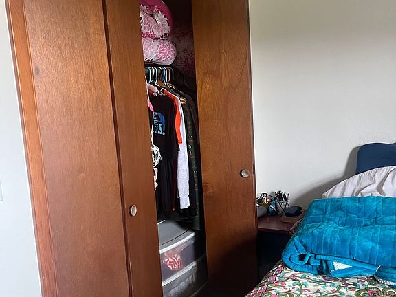 5th image of 126 Lincoln Ln #128