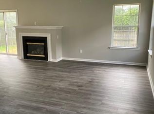 215 Rollins Way, Yorktown, VA 23692
