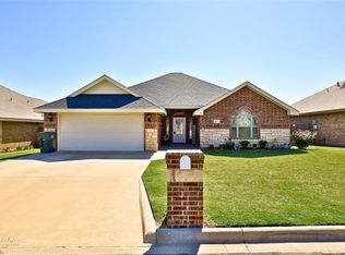 817 Great Waters Dr, Abilene, TX 79602