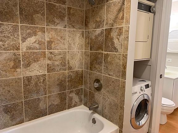 3rd image of 2705 Northcreek Dr APT 6