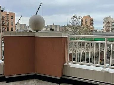 4th image of 50 Oceana Dr W APT 3G