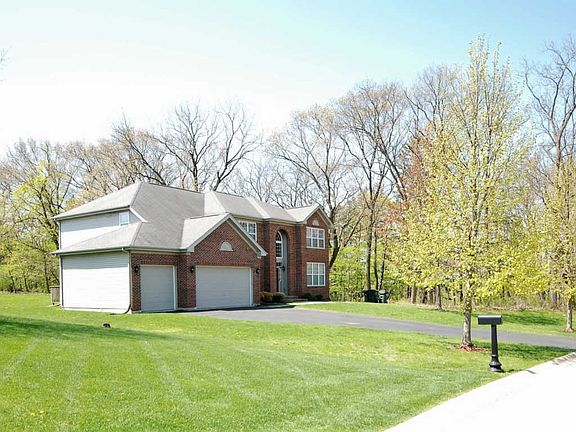 2nd image of 1324 Essex Dr