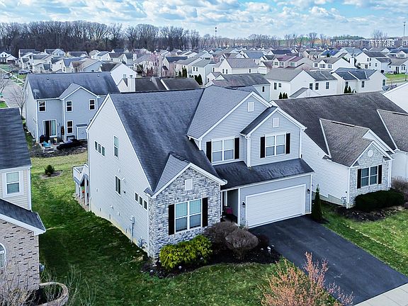 5th image of 293 Dovetail Dr