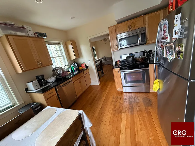 74 Brooks St #2L — Photo 11