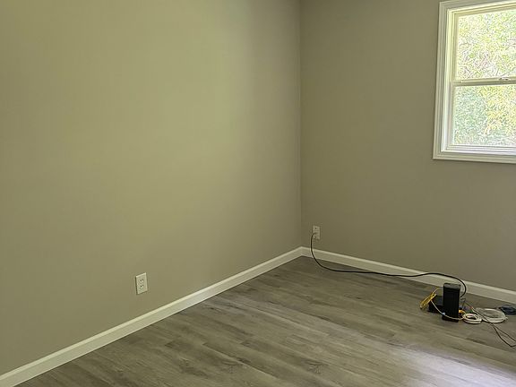3rd image of 6273 Tyndall Dr