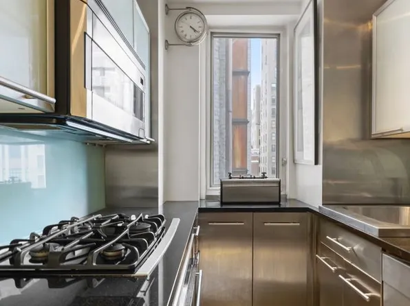 52 East 78th Street image 8 of 13