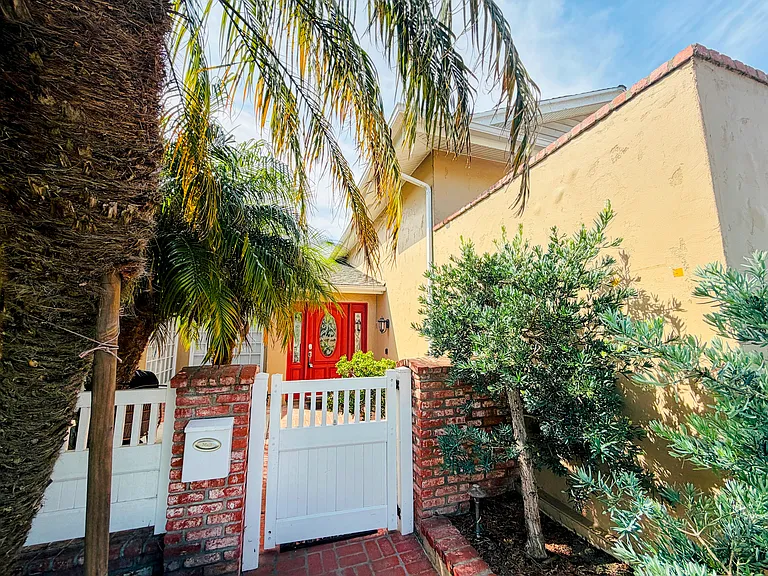 8312 Snowbird Dr — Photo 1