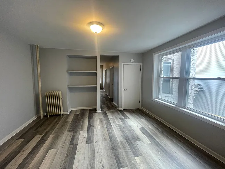 421 Central Ave — Photo 1