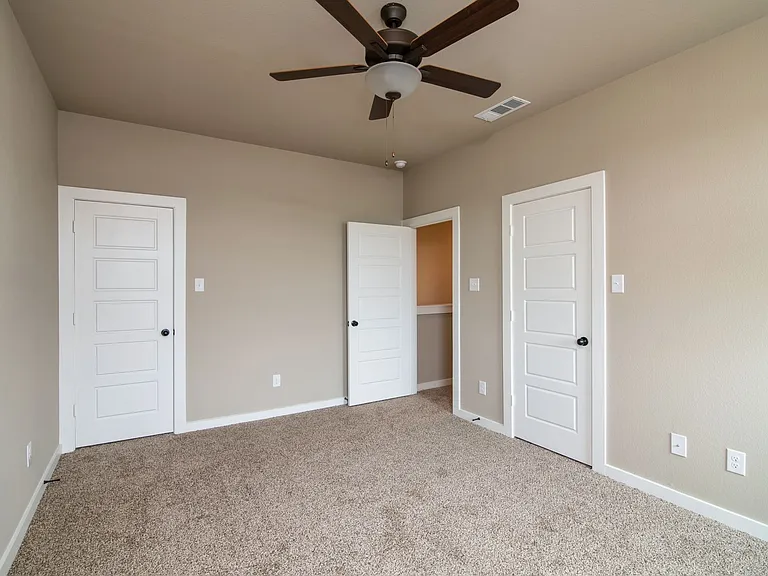 604 Harvest Moon Dr — Photo 17