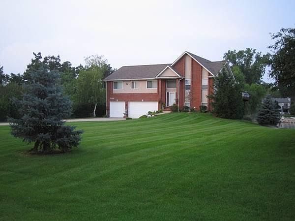 1st image of 7150 Ellinwood Dr