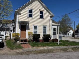 61 Chestnut St, Rochester, NH 03867